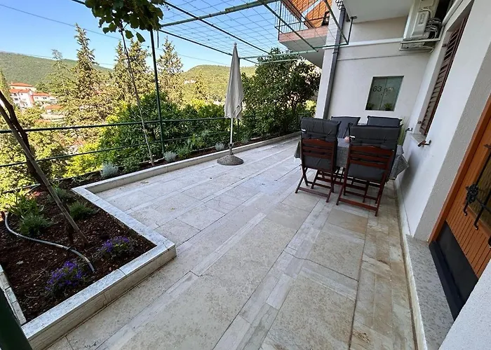 Apartment Near The Sea 650
