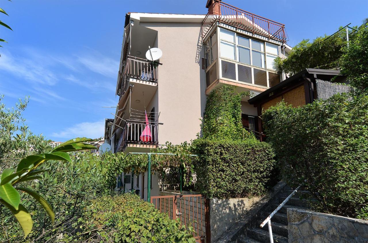 Apartment Apartment Near The Sea 650 Rabac