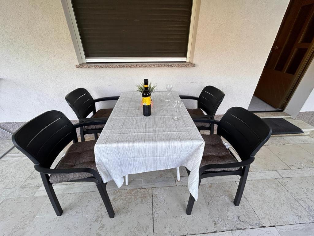 Apartment Apartment Near The Sea 650