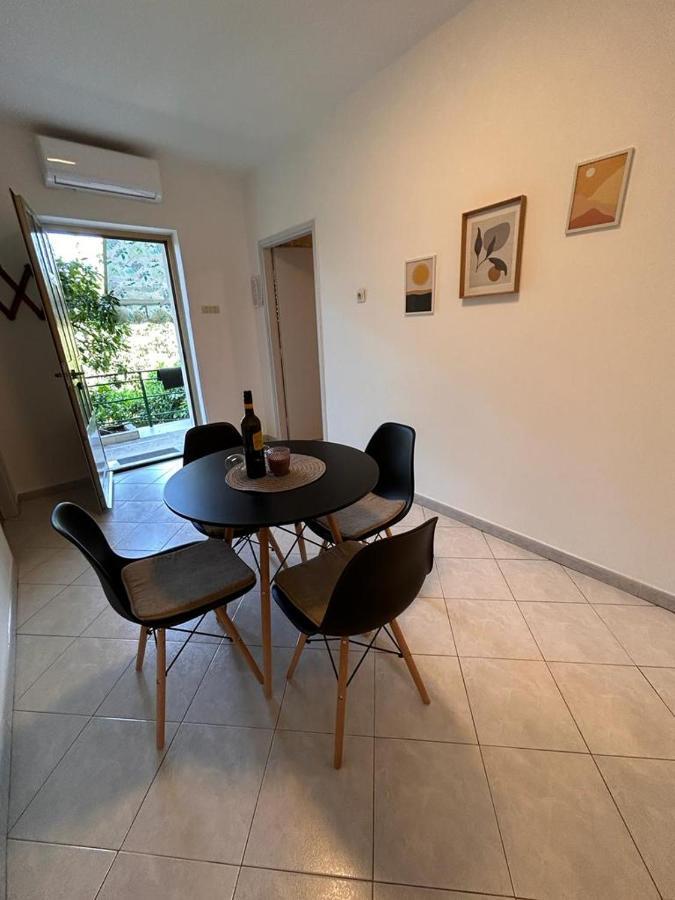 Apartment Near The Sea 650 Rabac